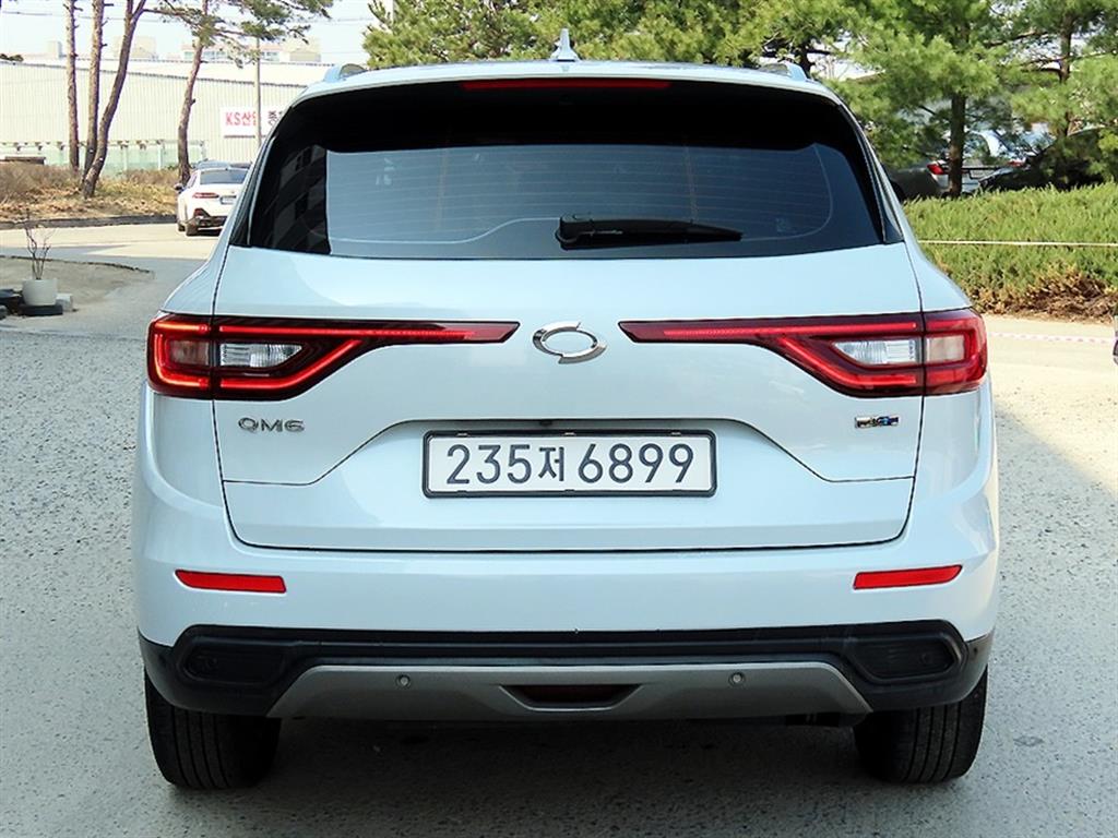 SAMSUNG QM6 - Vista 4