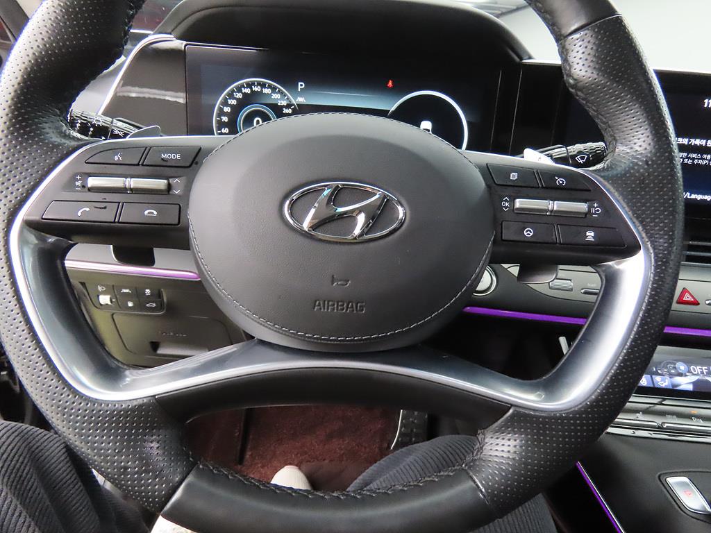 HYUNDAI Grandeur - Vista 11