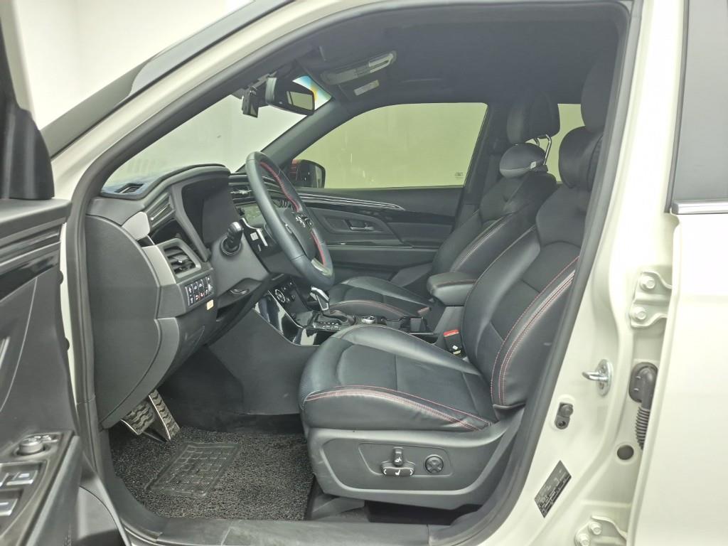 Ssangyong Korando - Vista 11