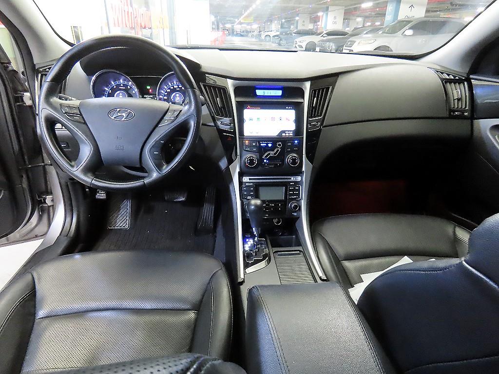 HYUNDAI Sonata - Vista 10