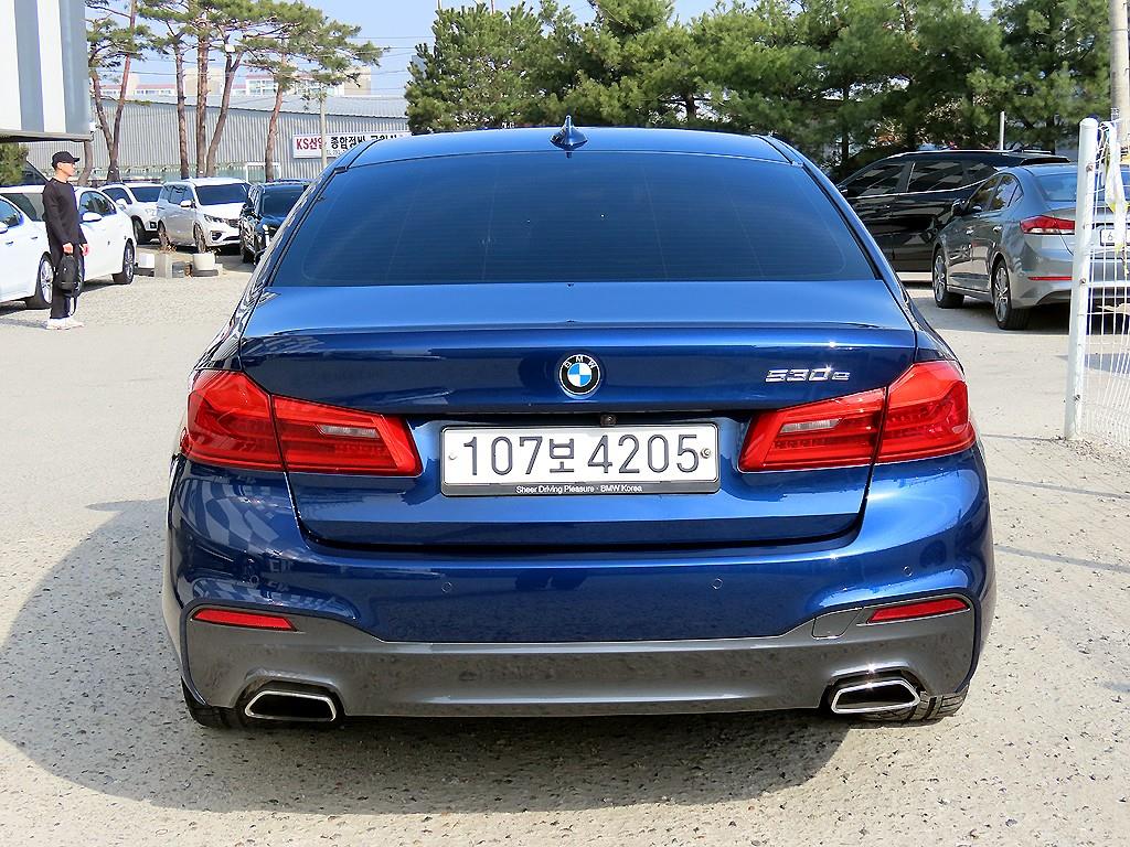 BMW 5 Series - Vista 4