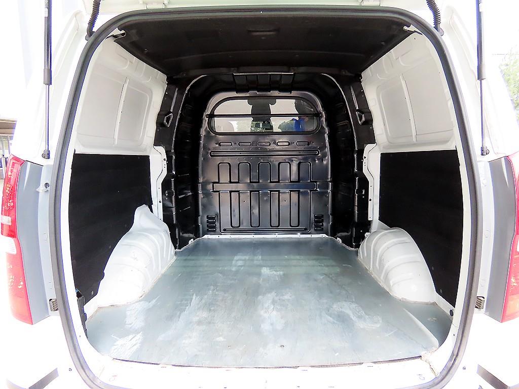 HYUNDAI Starex 2021 Blanco - Importación desde Corea - HF Imports Iquique - Foto 17