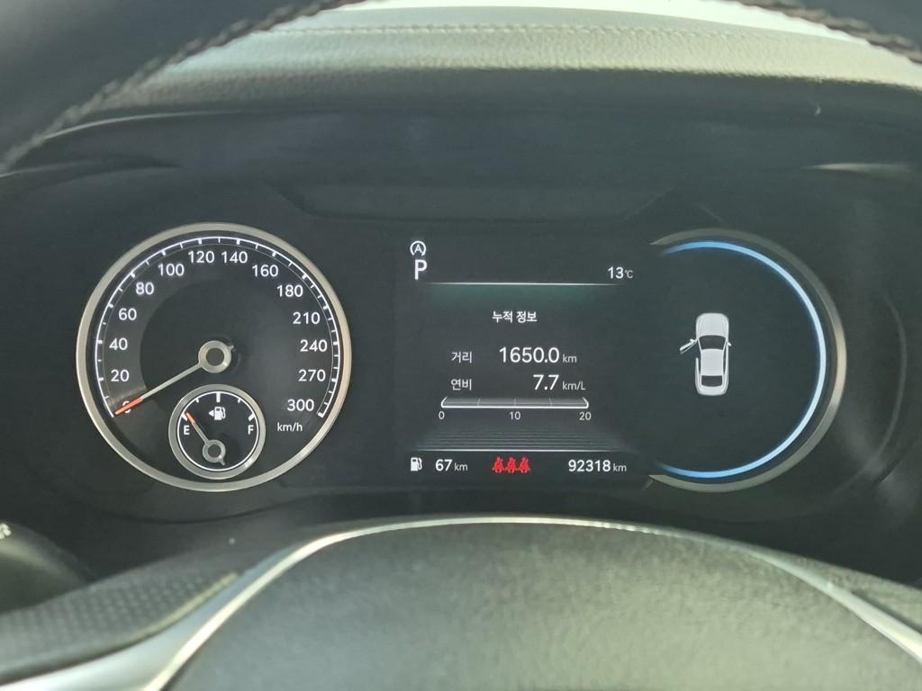 Genesis G70 - Vista 6