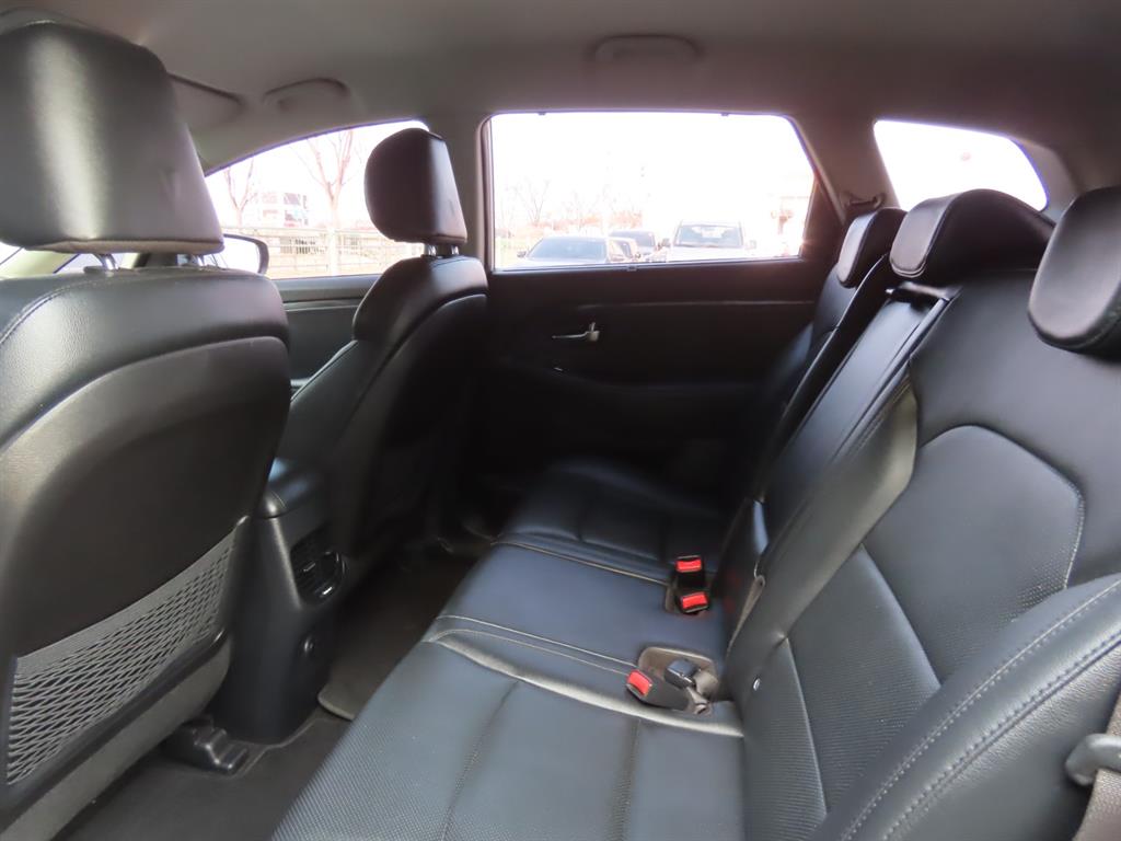 KIA Carens 2014 Plateado - Importación desde Corea - HF Imports Iquique - Foto 8