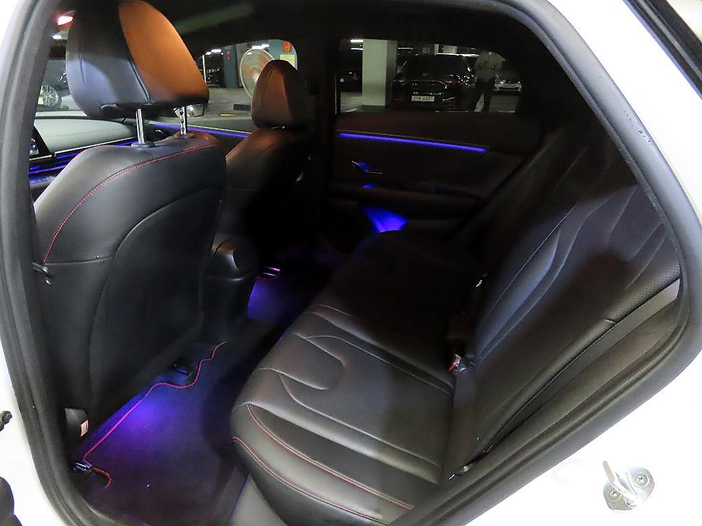 HYUNDAI Avante - Vista 7