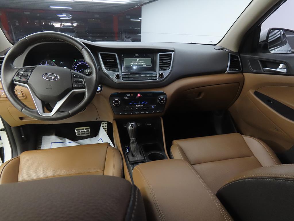 HYUNDAI Tucson - Vista 7