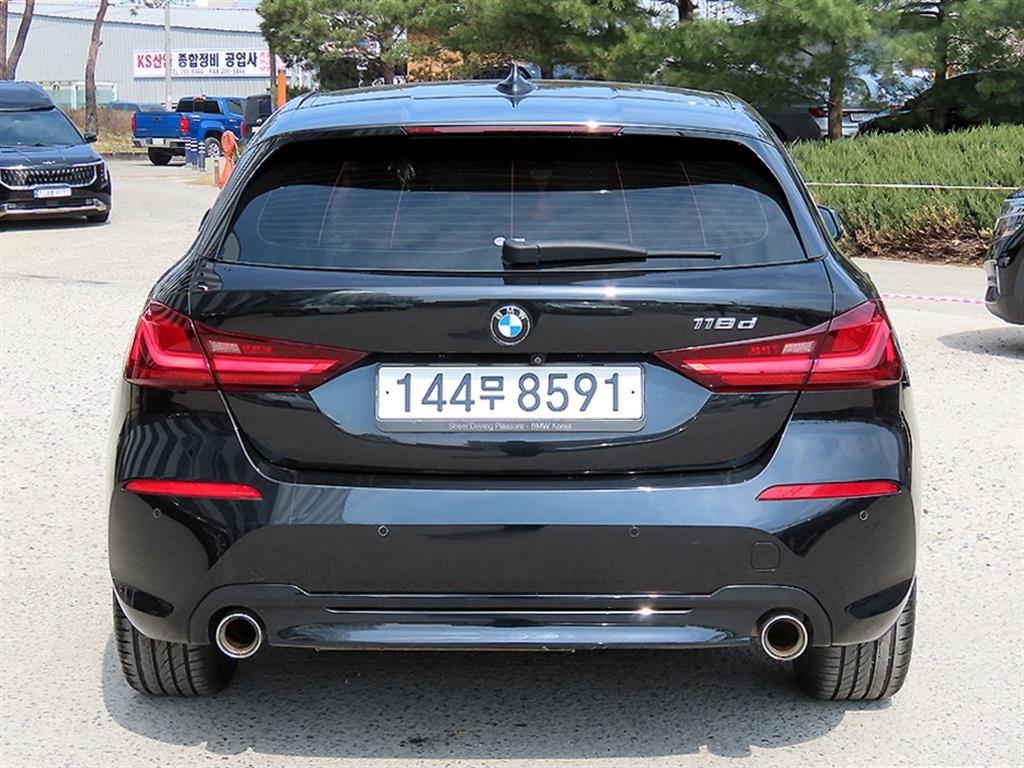 BMW 1 series - Vista 4