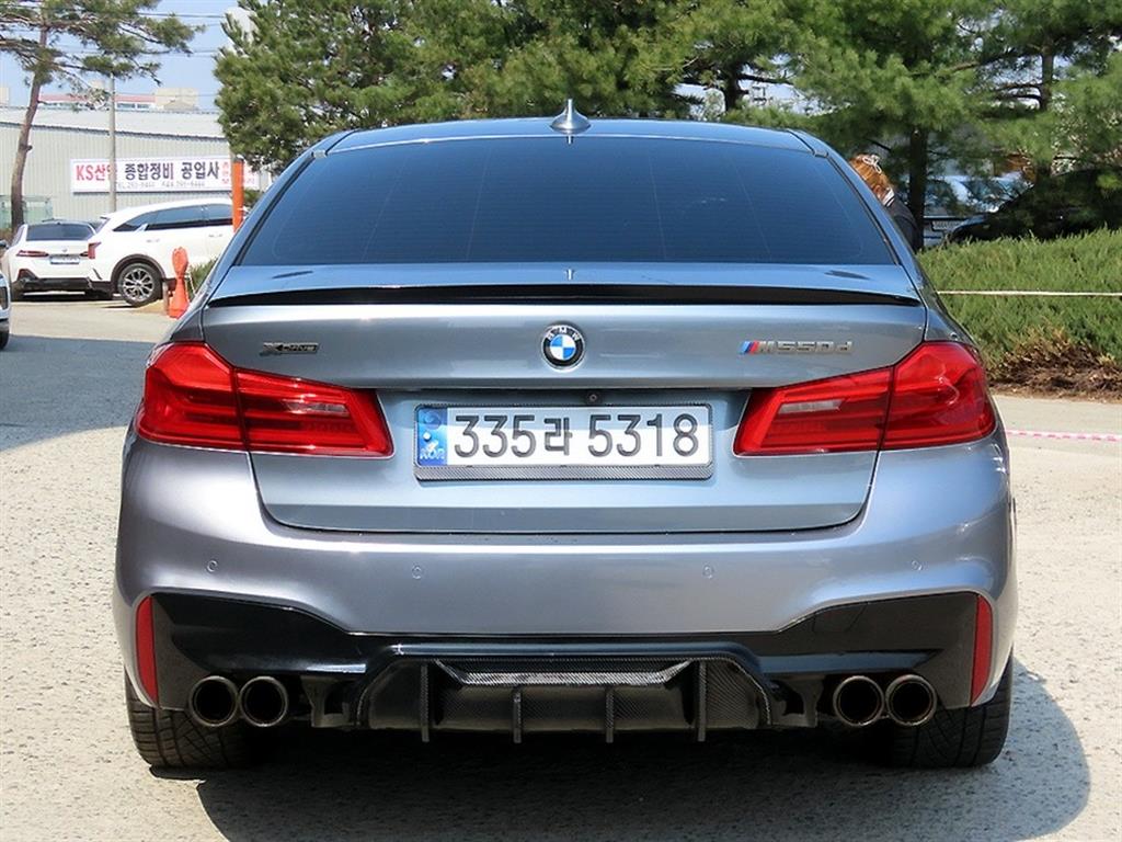 BMW 5 Series - Vista 4