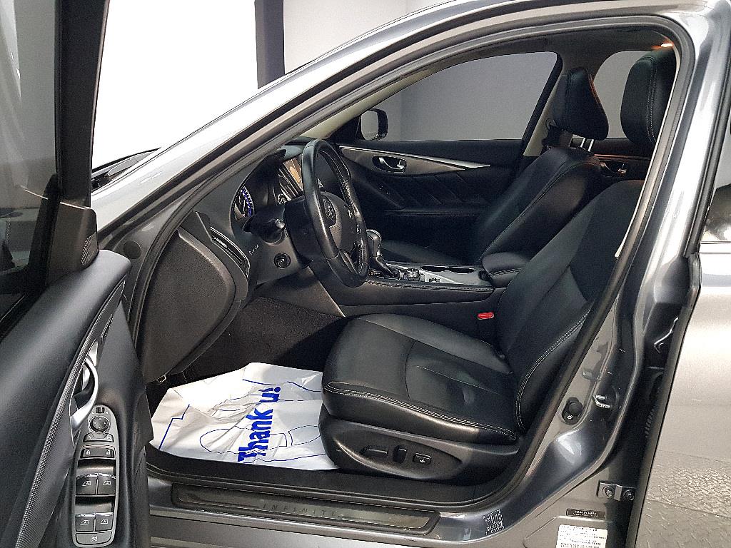 Infiniti Q - Vista 8