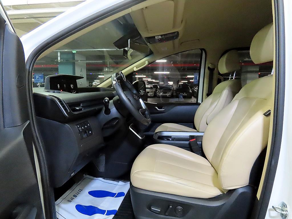 HYUNDAI Staria - Vista 6