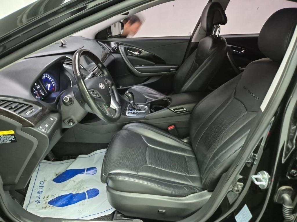 HYUNDAI Grandeur 2016 Negro - Importación desde Corea - HF Imports Iquique - Foto 18