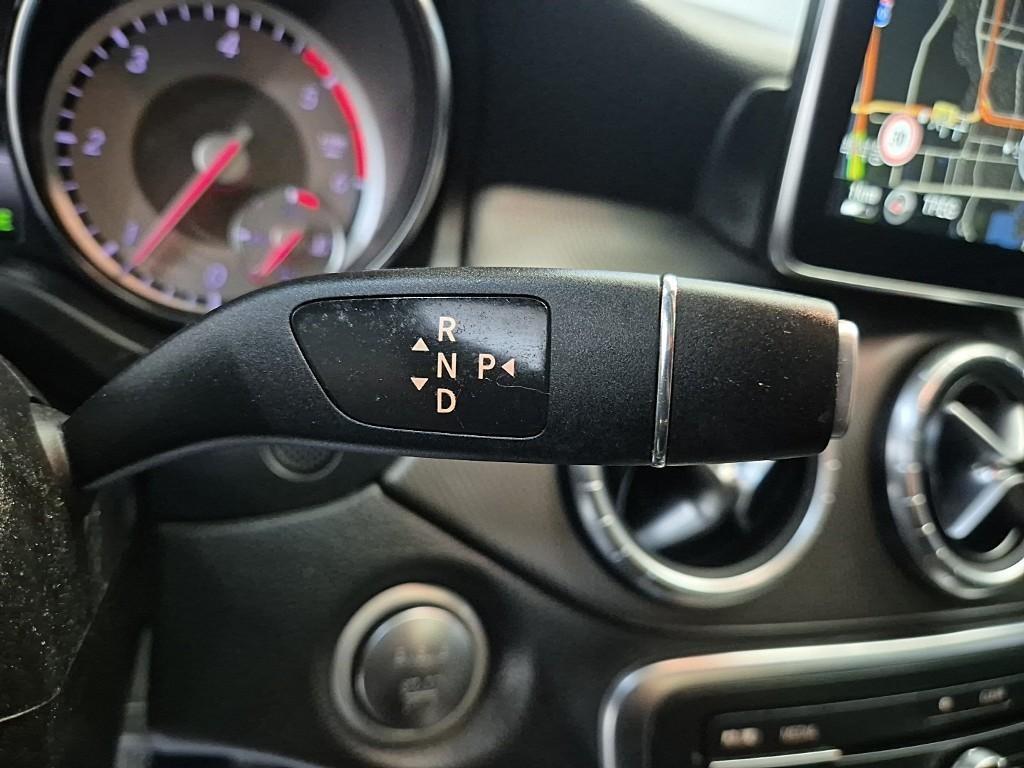 Mercedes Benz CLA Class - Vista 8