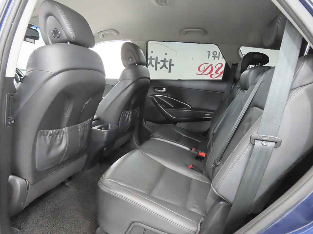 HYUNDAI Maxcruz - Vista 6