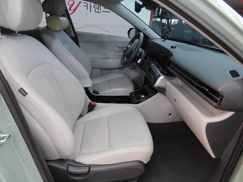 HYUNDAI Kona - Vista 6