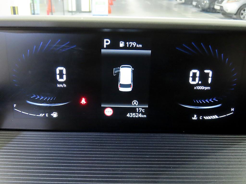 HYUNDAI Staria - Vista 9