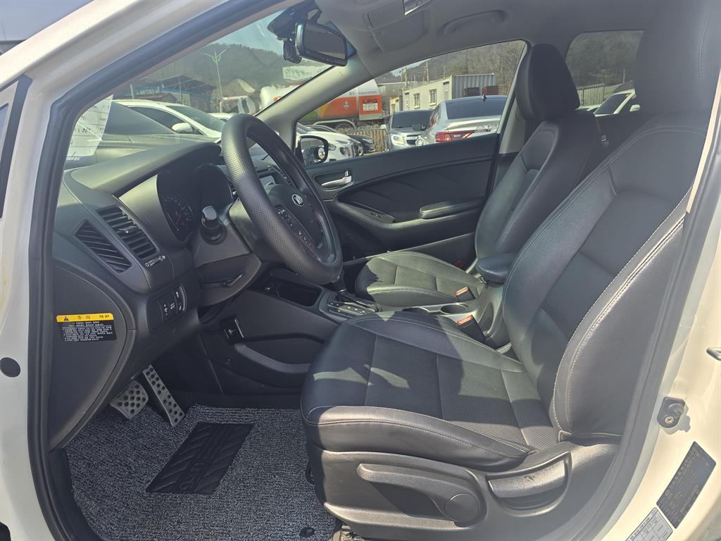 KIA K3 2015 Blanco - Importación desde Corea - HF Imports Iquique - Foto 15