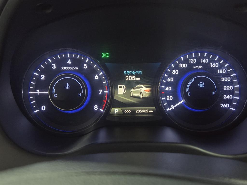 HYUNDAI Grandeur 2014 Negro - Importación desde Corea - HF Imports Iquique - Foto 15