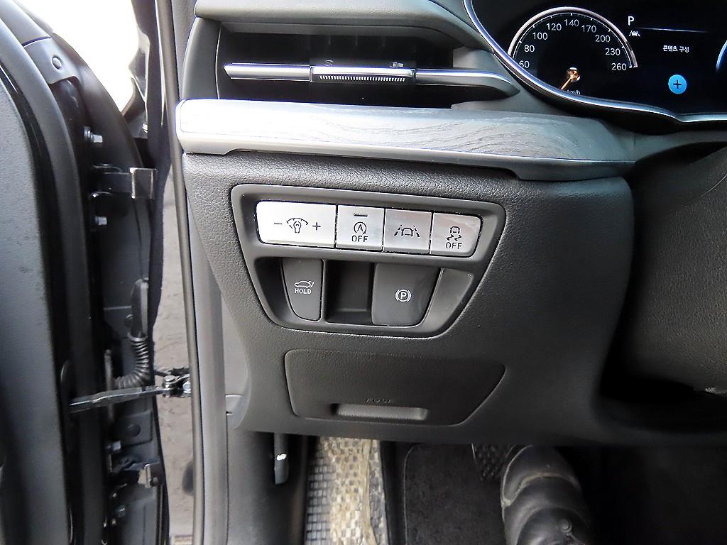 Genesis G80 - Vista 12