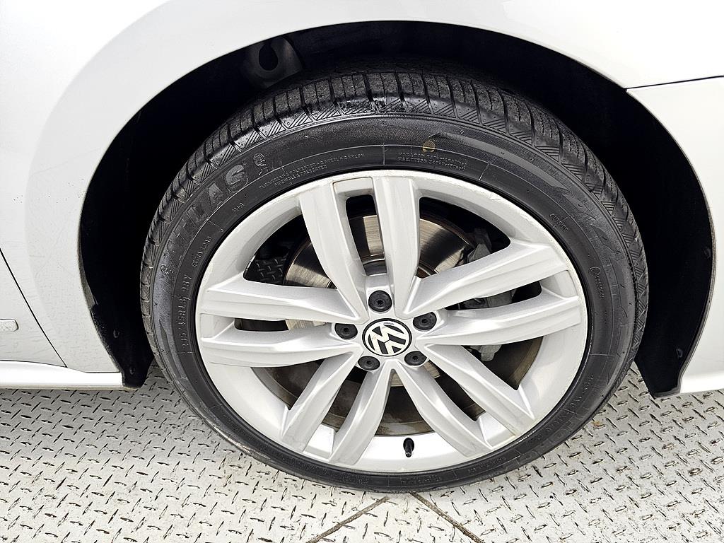 Volkswagen Passat 2018 Gris - Importación desde Corea - HF Imports Iquique - Foto 20