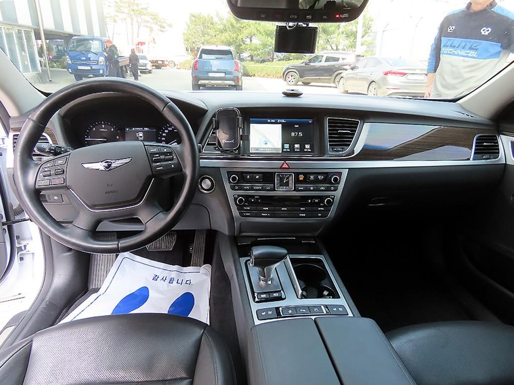 Genesis G80 - Vista 7