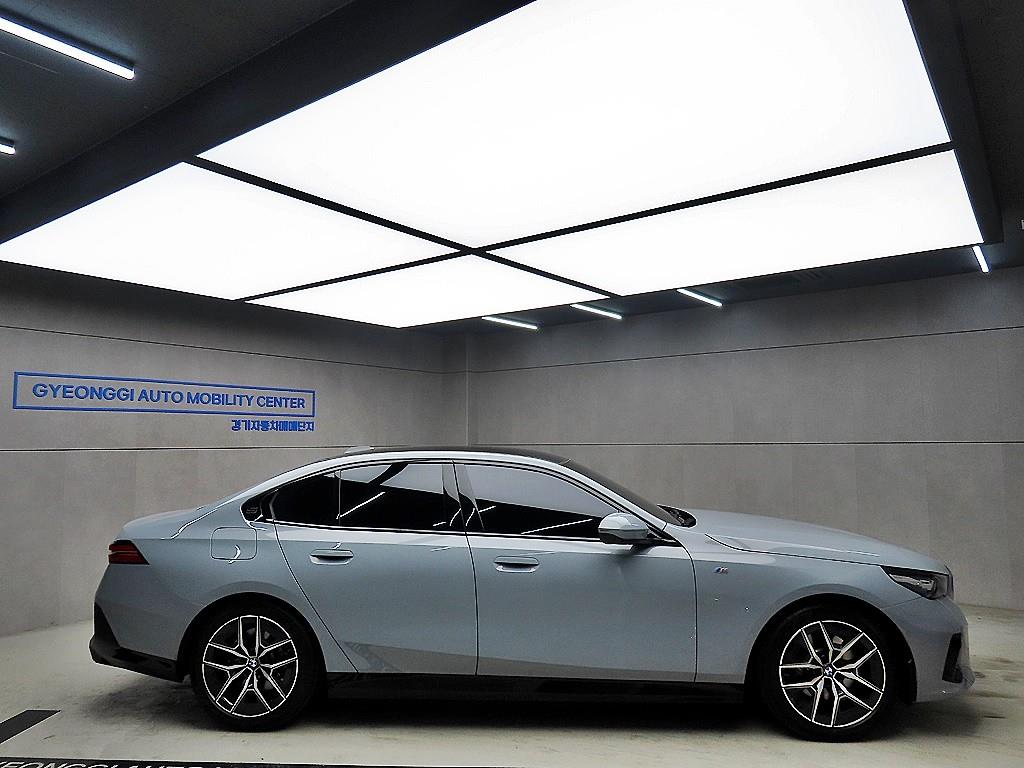 BMW 5 Series - Vista 2