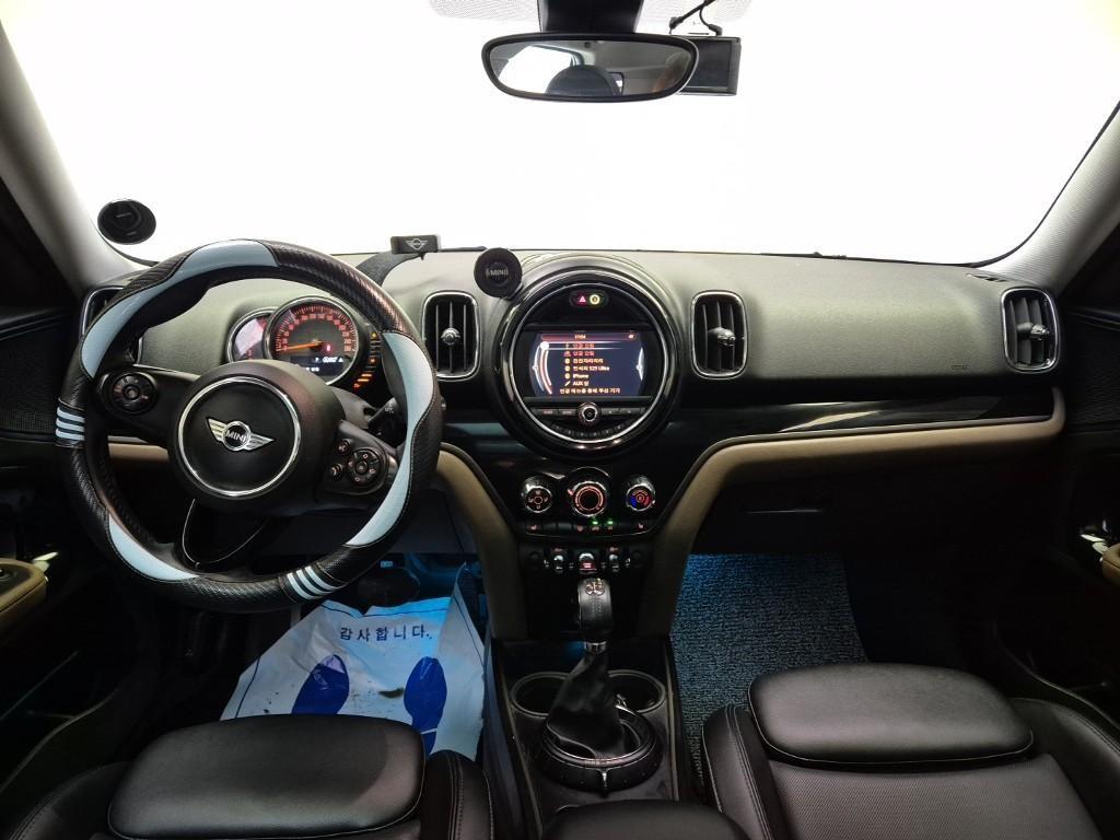 Mini Countryman - Vista 7