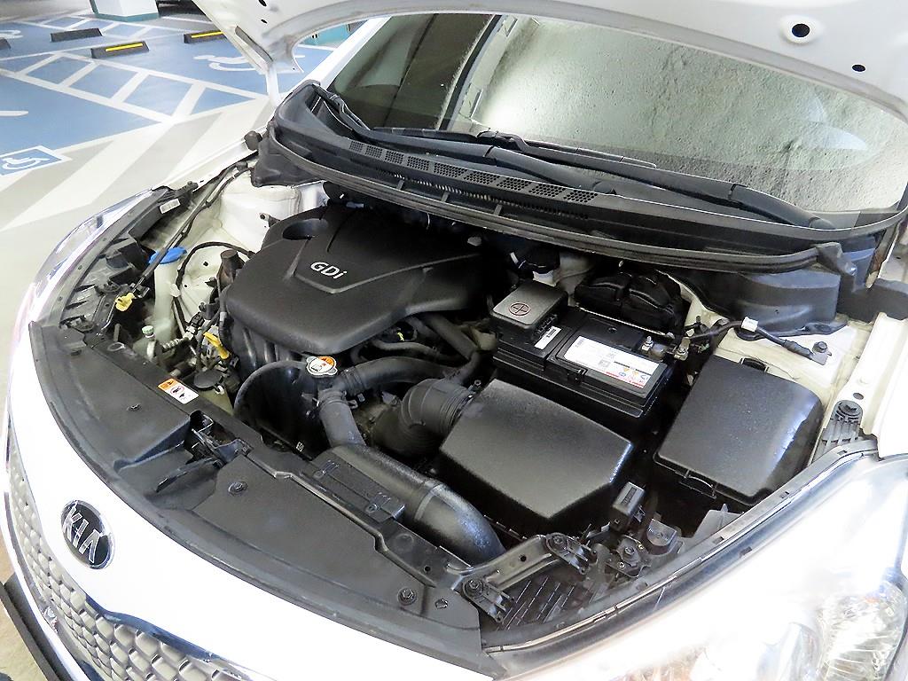 KIA K3 2013 Blanco - Importación desde Corea - HF Imports Iquique - Foto 16