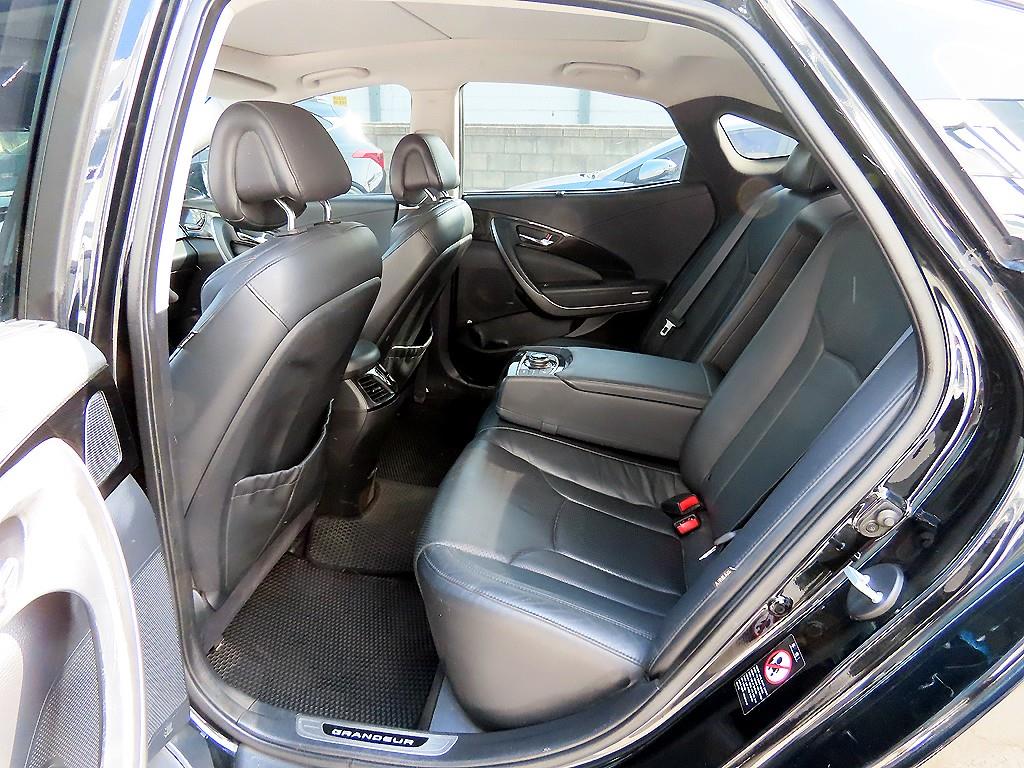 HYUNDAI Grandeur - Vista 6