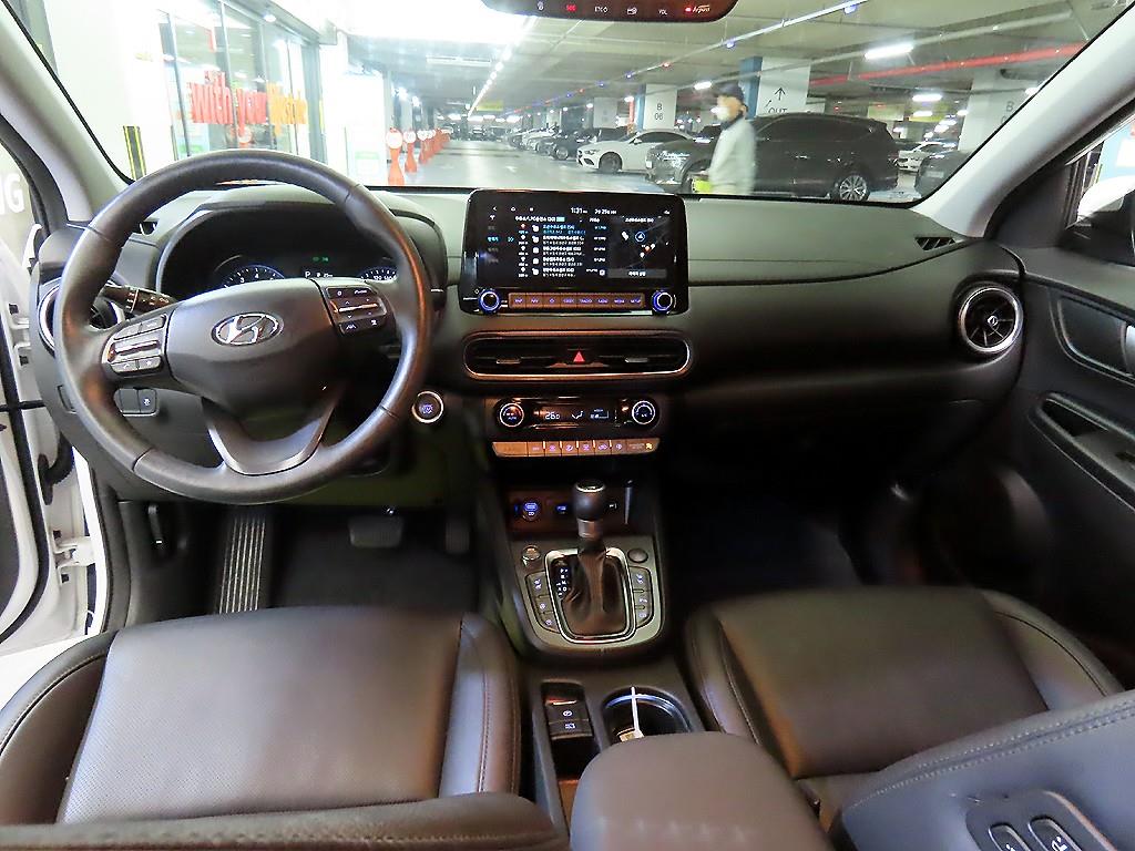 HYUNDAI Kona - Vista 10