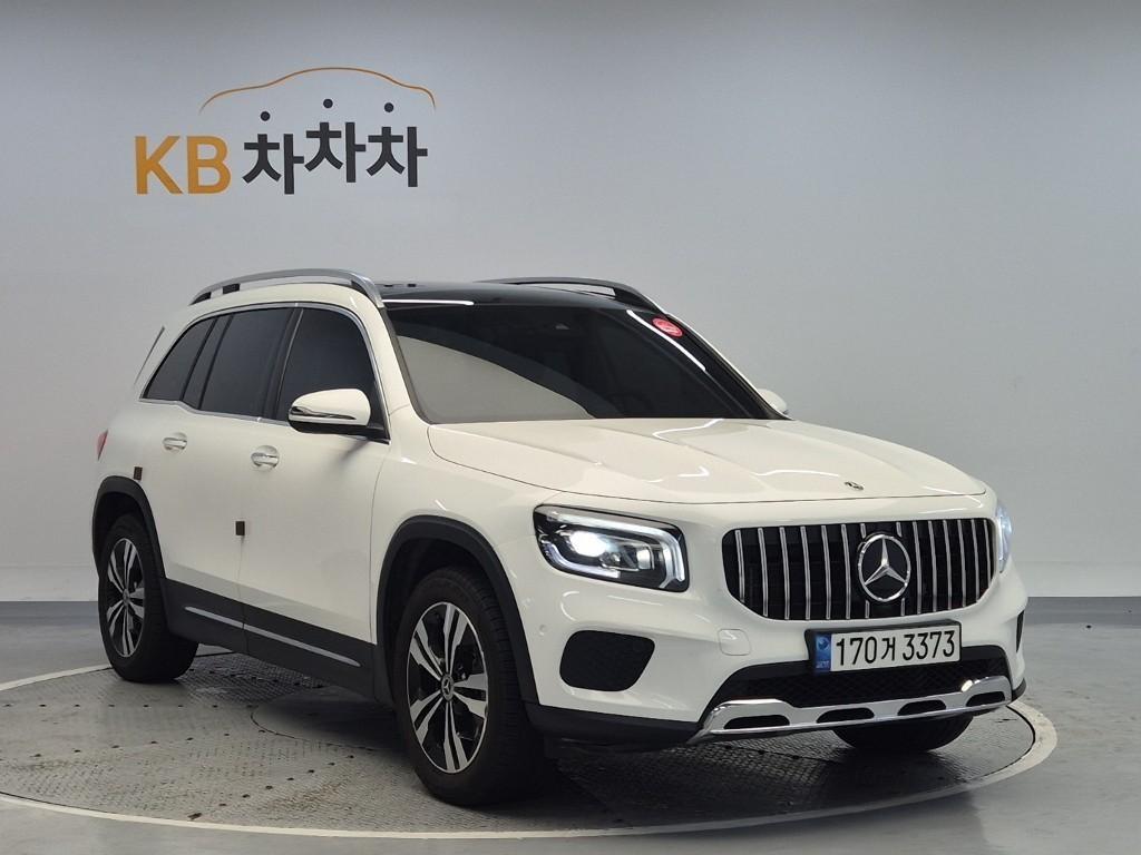 Mercedes Benz GLB Class - Vista 4