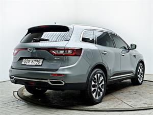 SAMSUNG QM6 - Vista 8