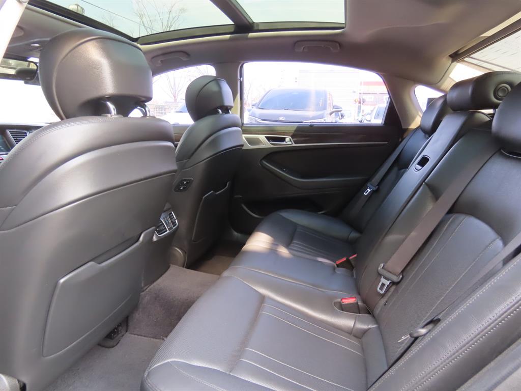 Genesis G80 - Vista 11