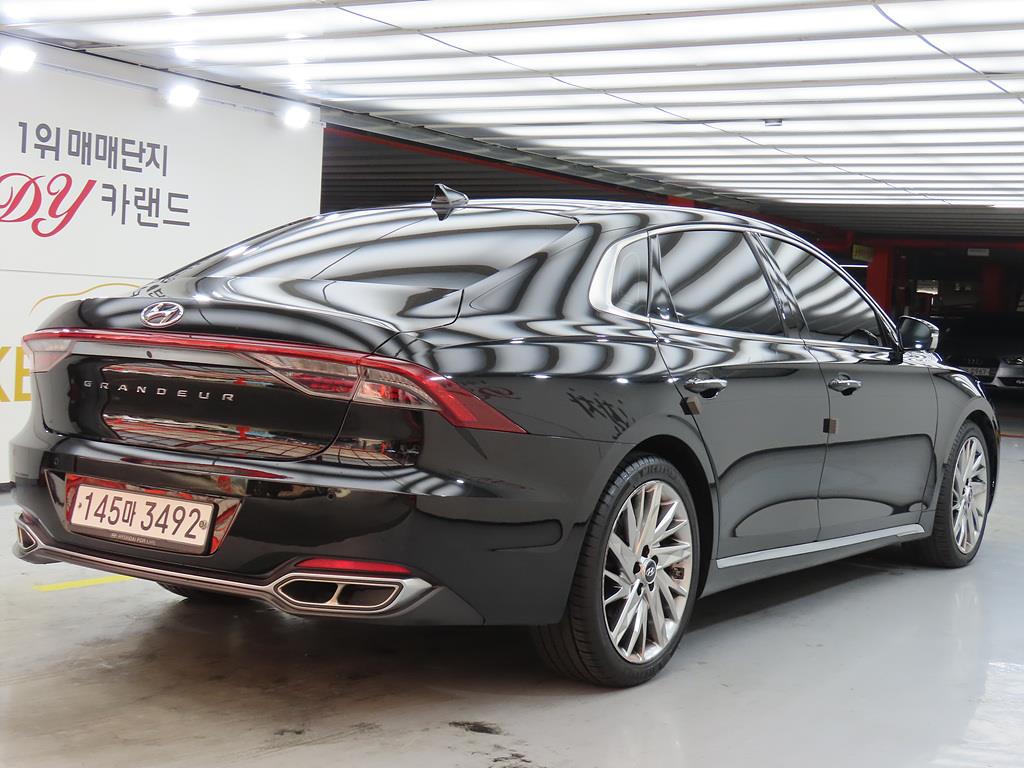 HYUNDAI Grandeur - Vista 4