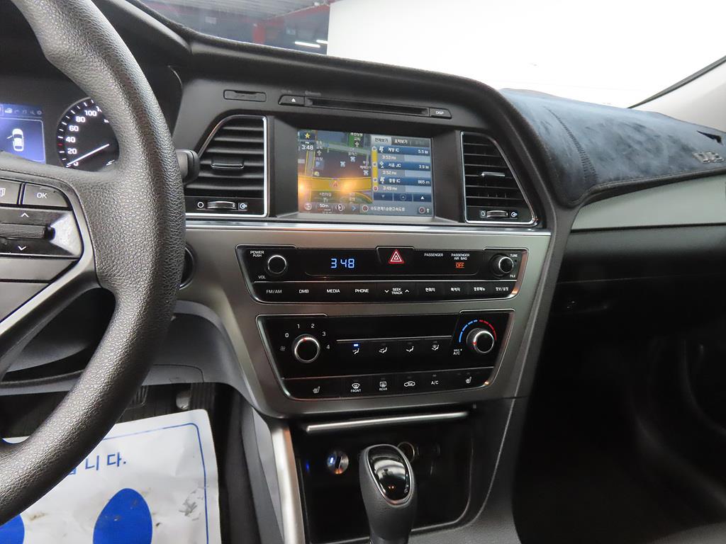 HYUNDAI Sonata - Vista 10