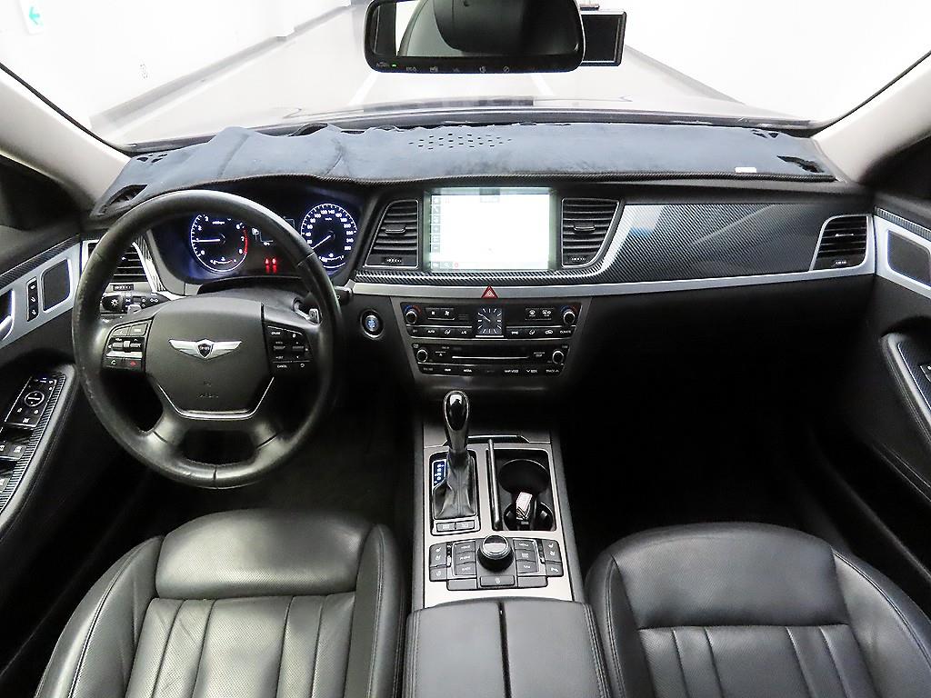 HYUNDAI Genesis - Vista 7