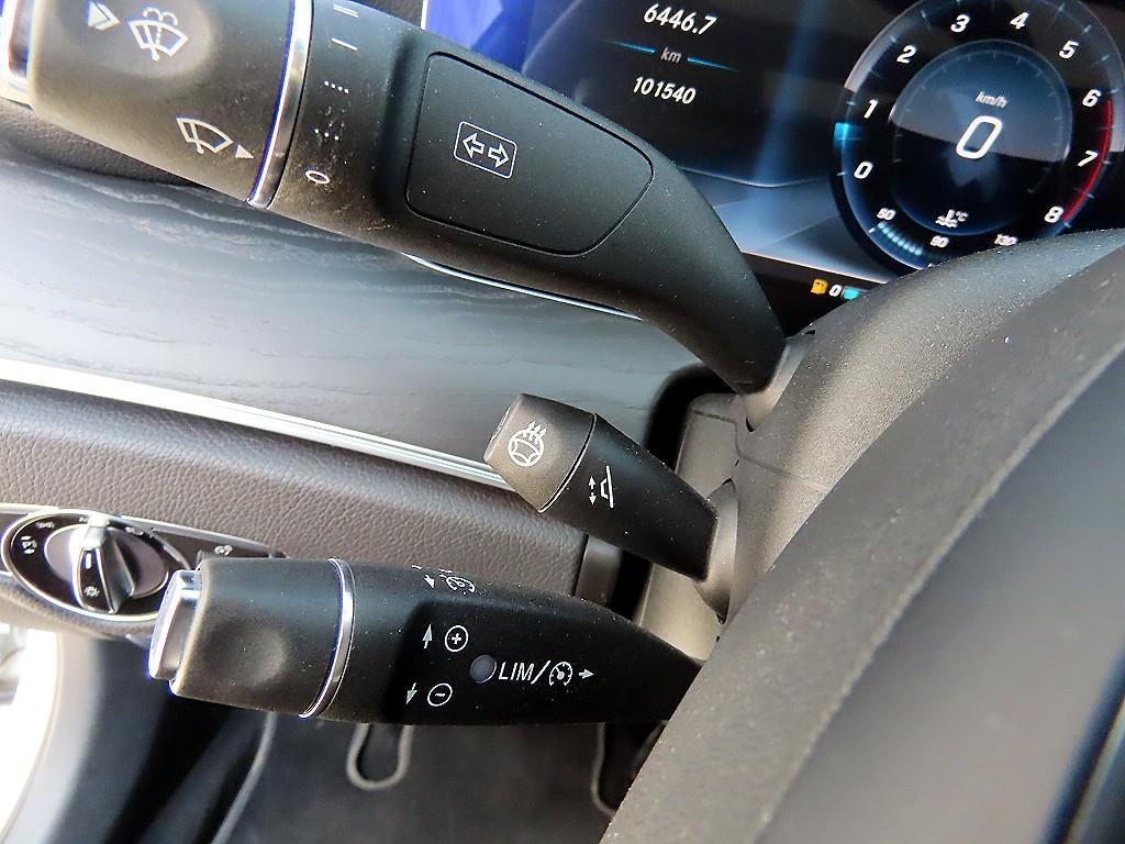 Mercedes Benz E class - Vista 12