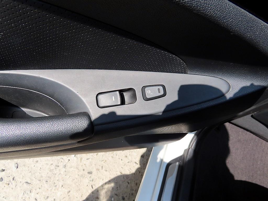 HYUNDAI Sonata 2011 Blanco - Importación desde Corea - HF Imports Iquique - Foto 16