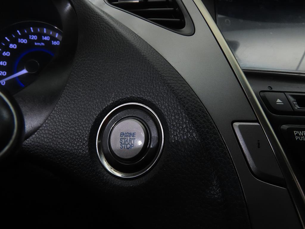 HYUNDAI Grandeur 2014 Negro - Importación desde Corea - HF Imports Iquique - Foto 13