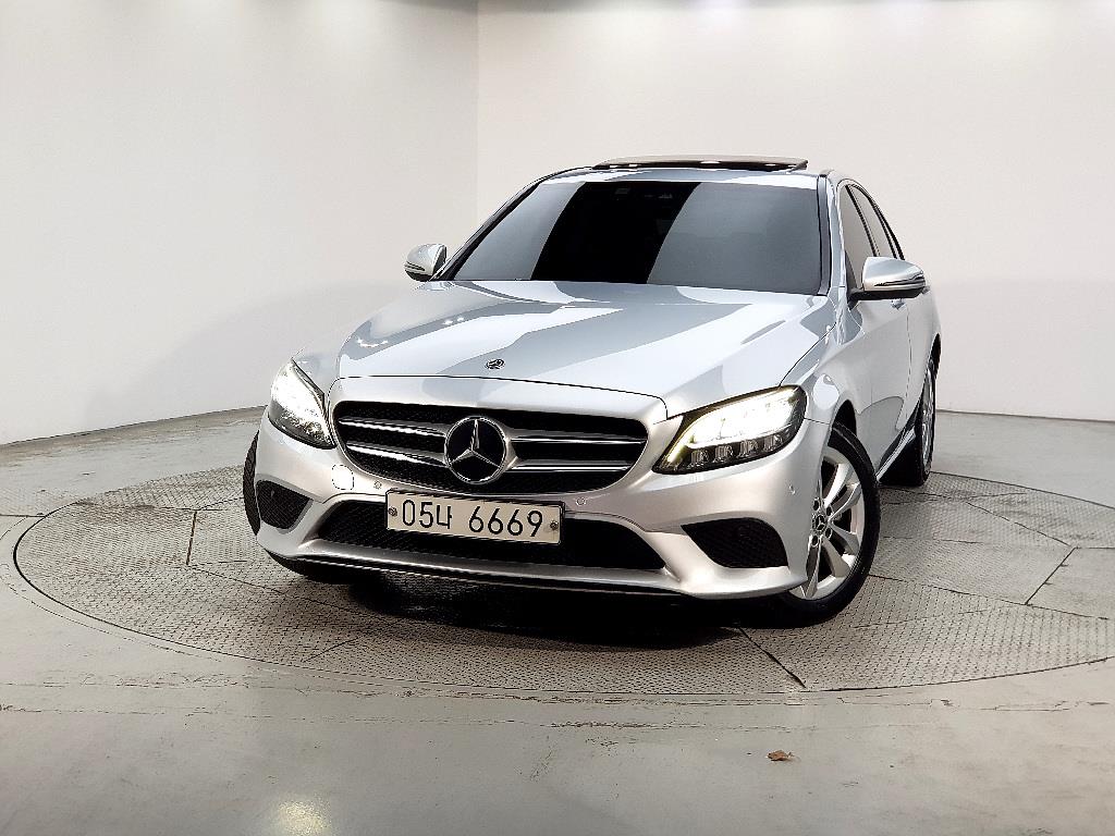 Mercedes Benz C Class - Vista 2