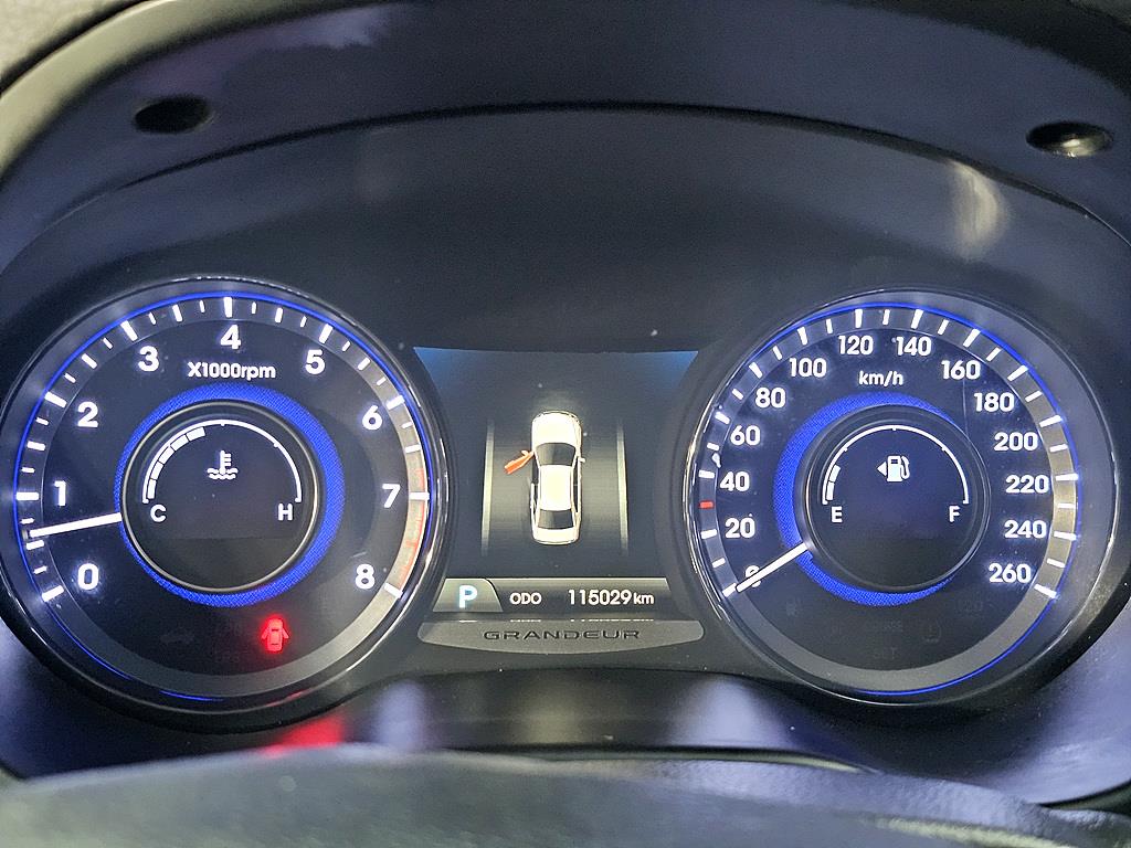 HYUNDAI Grandeur - Vista 7