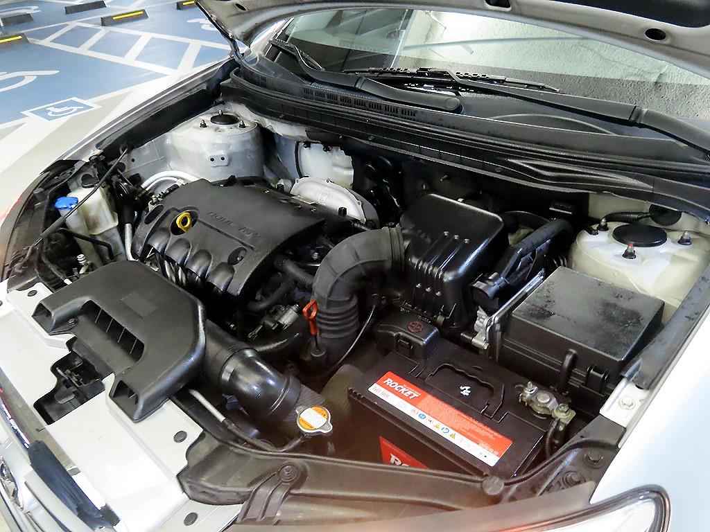 HYUNDAI Avante 2010 Gris - Importación desde Corea - HF Imports Iquique - Foto 16