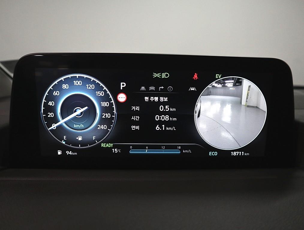 HYUNDAI Staria - Vista 6