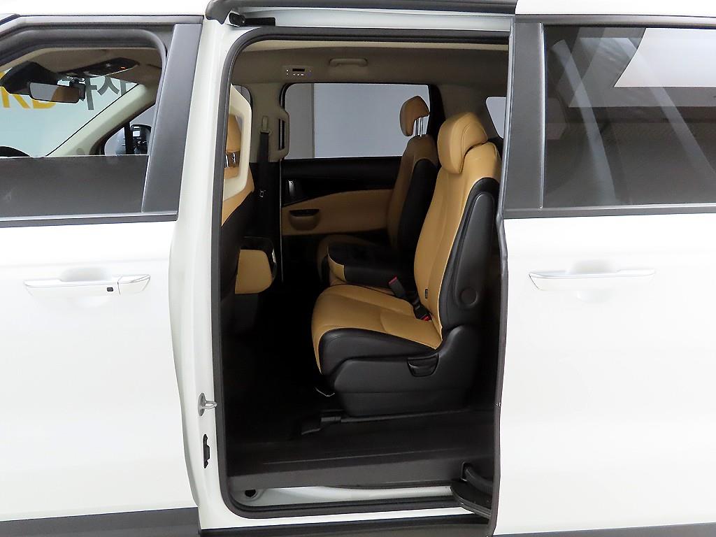 KIA Carnival 2023 Blanco - Importación desde Corea - HF Imports Iquique - Foto 14