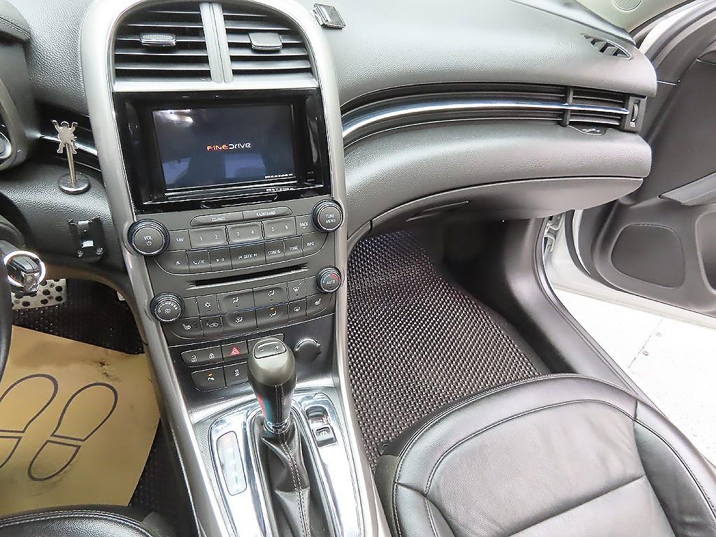 Chevrolet Malibu 2016 Blanco - Importación desde Corea - HF Imports Iquique - Foto 7