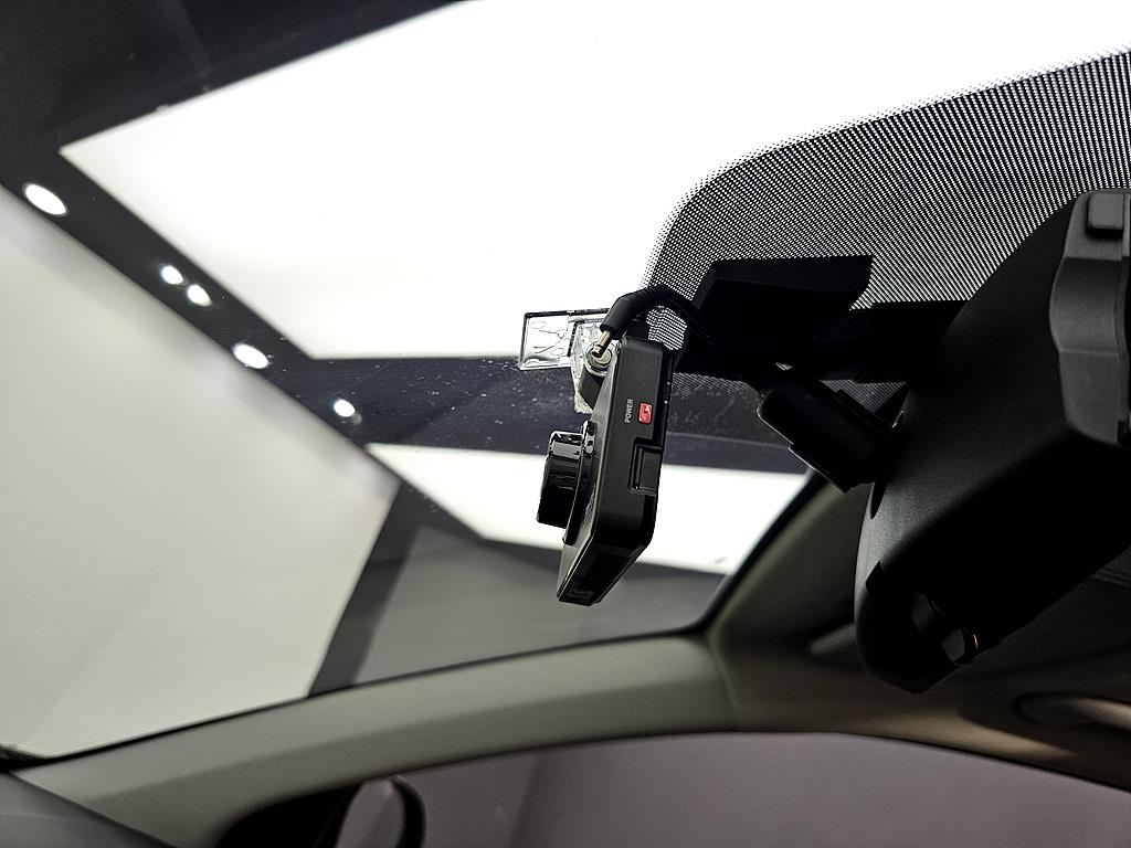 KIA Stonic - Vista 8