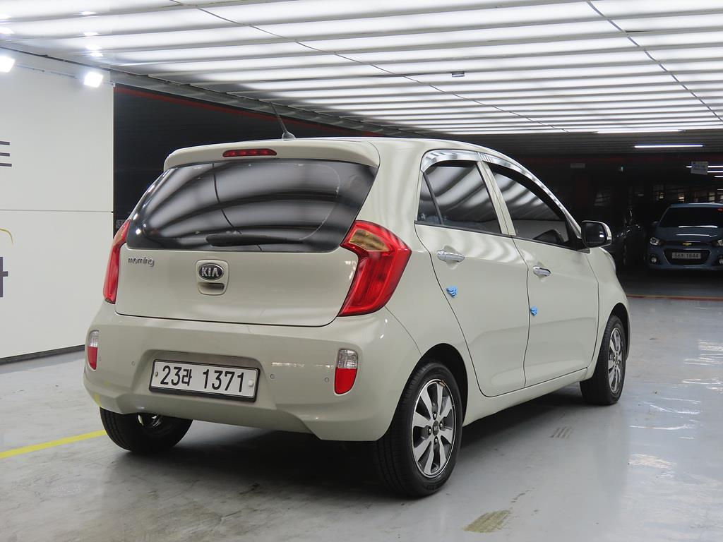 KIA Morning - Vista 4