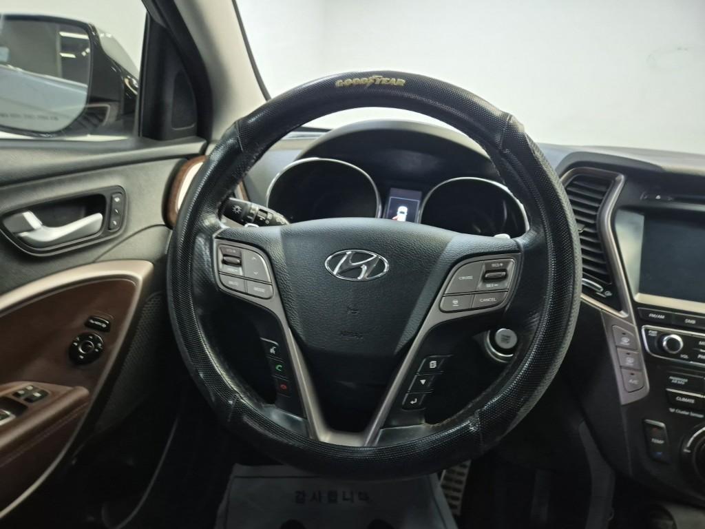 HYUNDAI Maxcruz - Vista 9