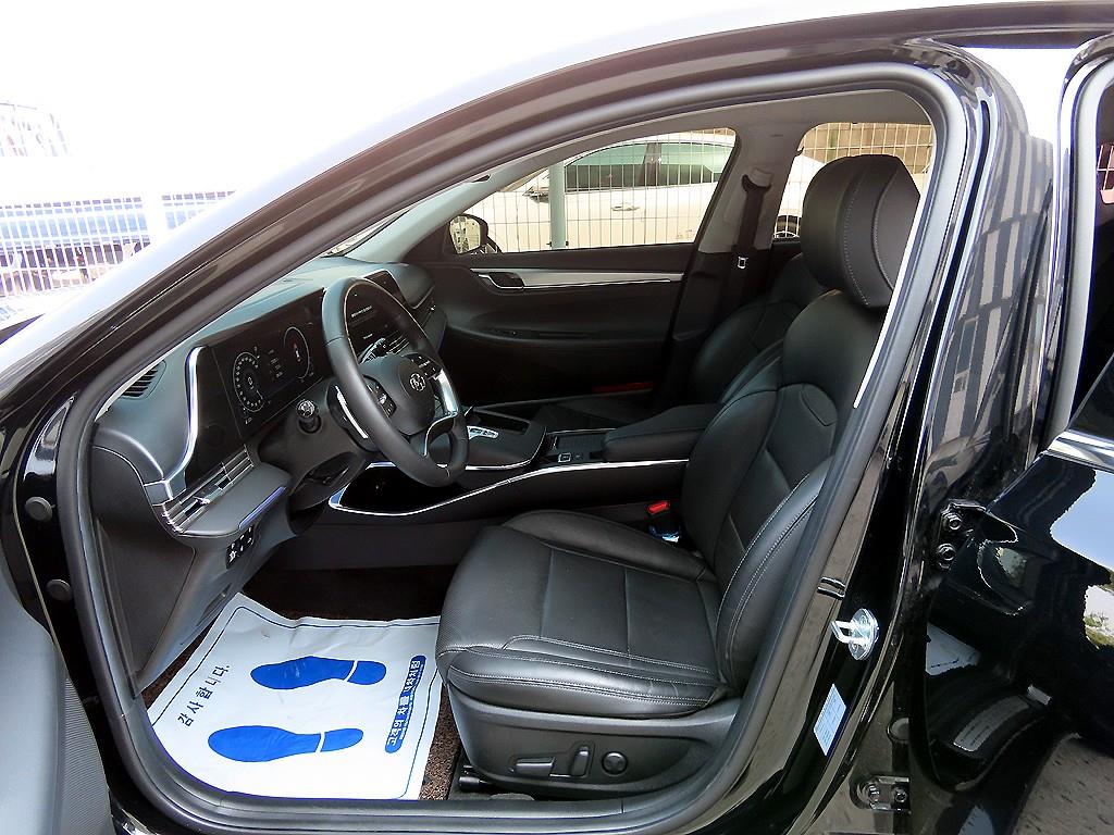 HYUNDAI Grandeur - Vista 5