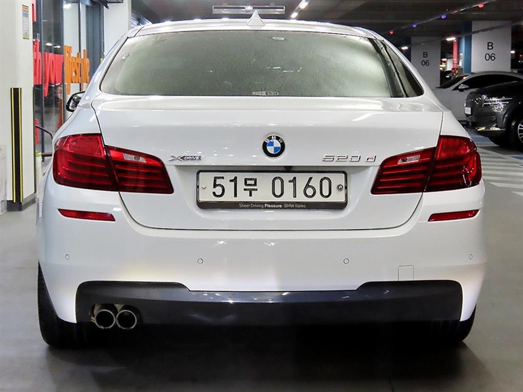 BMW 5 Series - Vista 5