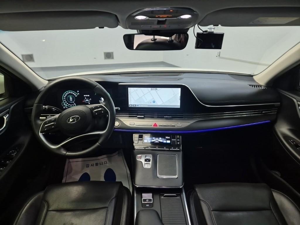 HYUNDAI Grandeur - Vista 7